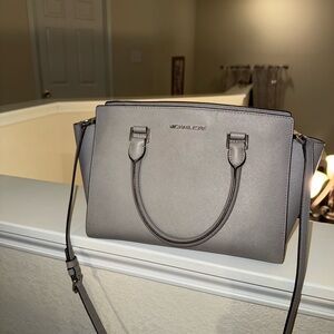 Michael Kors Silver Bag